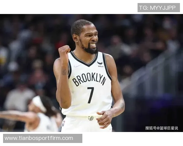 杜伦本赛季六度实现20分10篮板成就与约基奇字母哥并列联盟第一