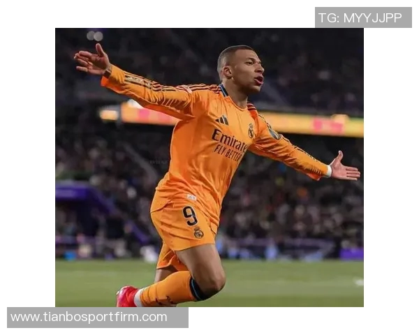 欧冠周最佳阵容揭晓霍伊伦姆巴佩锋线搭档厄德高海于格成功入选 欧冠周最佳阵容揭晓霍伊伦姆巴佩锋线搭档厄德高海于格成功入选