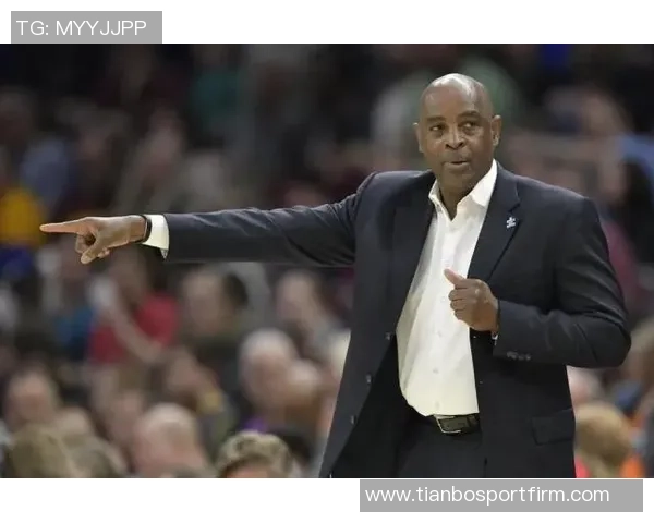 尤里奇执教生涯波折不断一年内三度被解雇的背后故事