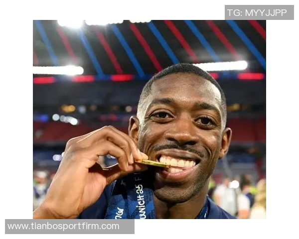 巴黎豪掷三千万续约登贝莱其团队要求薪资几近翻倍