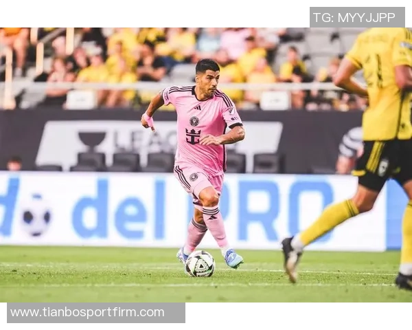 苏亚雷斯禁区内精彩破门助力芝加哥逆转迈阿密比赛精彩回顾