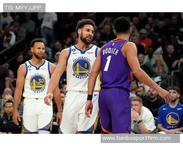 克莱汤普森状态回暖四冠分卫再现神勇下半场三分雨连中六记